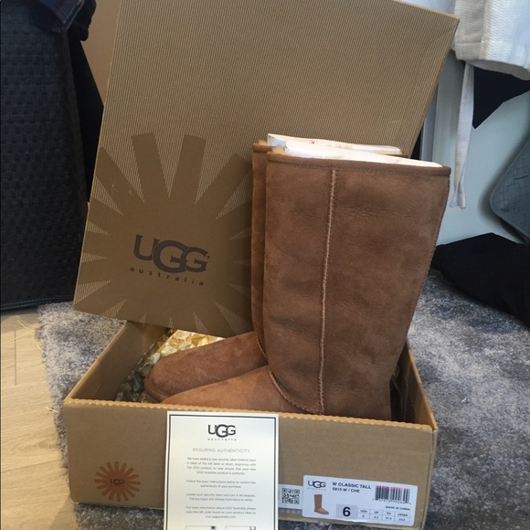 New never worn Ugg Classic Tall boots chestnut sz6 - Picture 6 of 7
